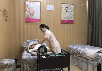 月喜月子中心加盟费多少钱？