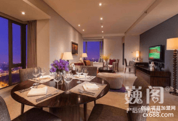巍阁月子会所加盟费多少钱？