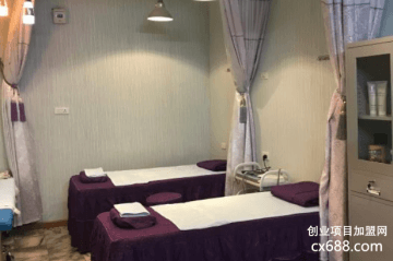 开个美容店挣钱吗？共享美容院靠谱吗？