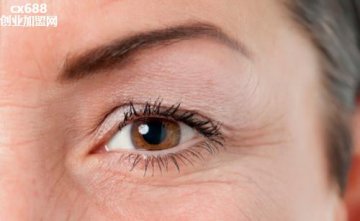 ​眼睑松弛下垂的原因 改善眼皮松弛的按摩小方法